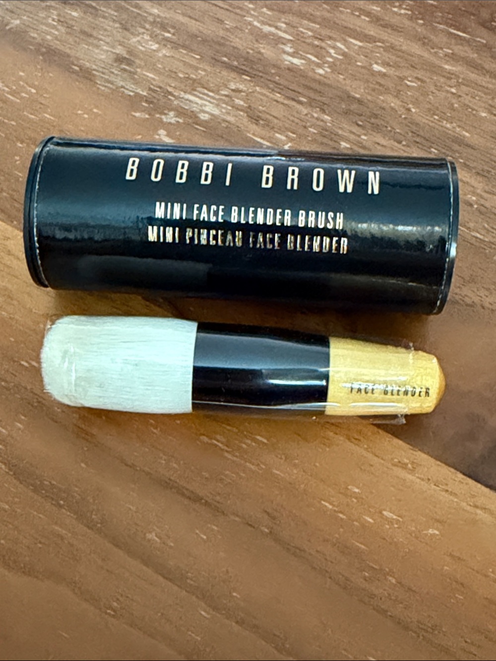 New Bobbi Brown Mini Face Blender Brush